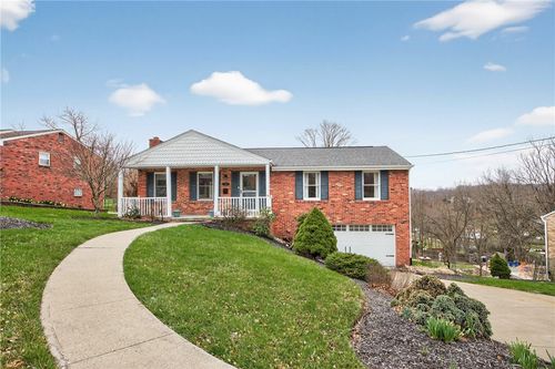 918 Willow Glen Dr, Bethel Park, PA, 15102-2314 | Card Image