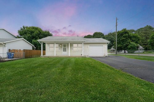 1138 Ohio Ave, Logan, OH, 43138-9371 | Card Image