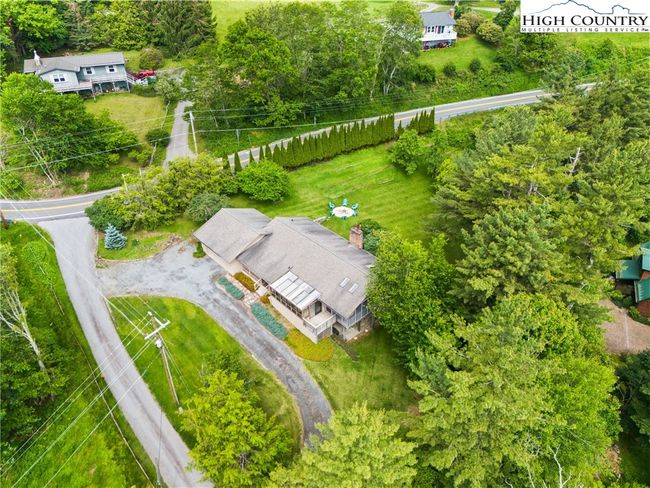 Located right off Deck Hill, you have easy access to all the amenities of both both Boone and Blowing Rock. | Image 4