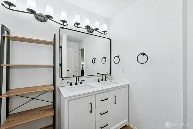 Primary bathroom | Image 26