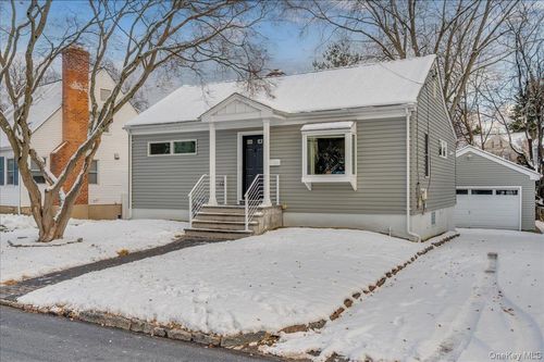 1325 Stoneybrook Ave, Mamaroneck, NY, 10543-3827 | Card Image