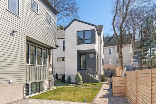10 Thingvalla Ave, Cambridge, MA, 02138 | Card Image