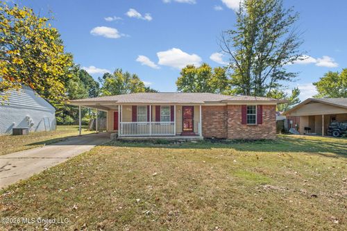 3655 Heathcliff Dr, Horn Lake, MS, 38637-2552 | Card Image