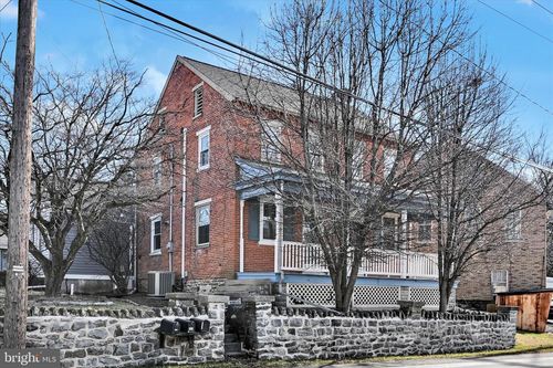 2093 New Danville Pike, Lancaster, PA, 17603-9513 | Card Image