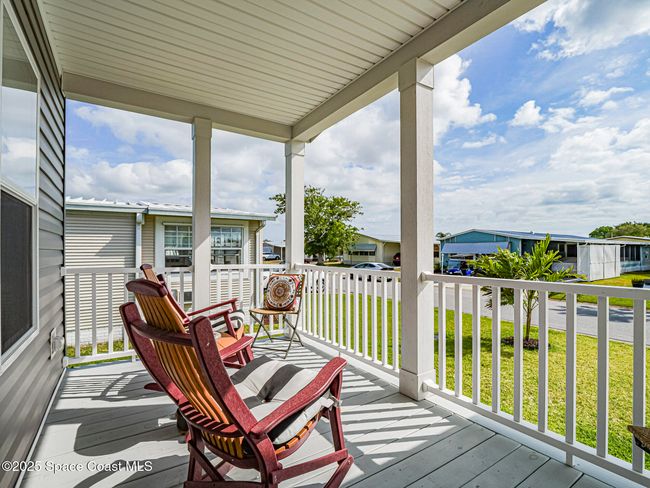 623 Hyacinth Cir, House other with 3 bedrooms, 2 bathrooms and null parking in Barefoot Bay FL | Image 7