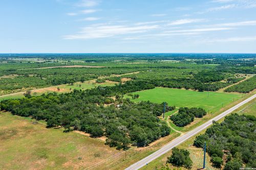 11259 N State Highway 80, Leesville, TX, 78122 | Card Image