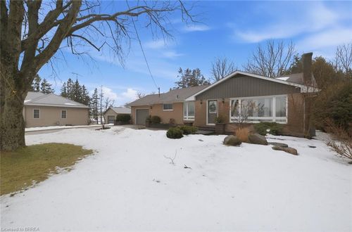 15 Talbot St, Courtland, ON, N0J1E0 | Card Image