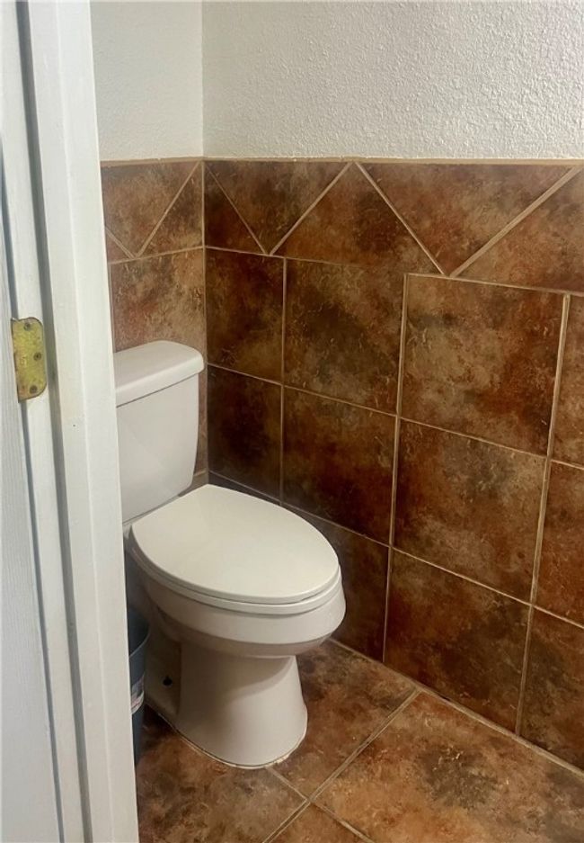 APT-404 - 4141 Whiteley Dr, Townhouse with 1 bedrooms, 2 bathrooms and 1 parking in Corpus Christi TX | Image 10