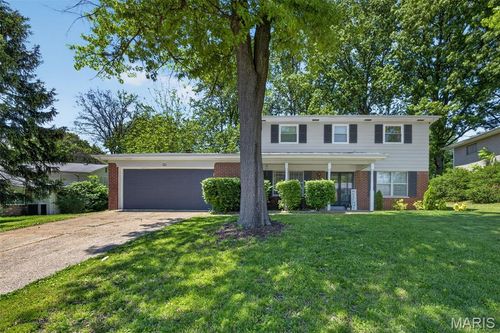 129 Williamsburg Dr, Belleville, IL, 62221-3156 | Card Image