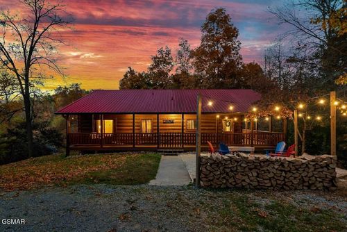 1027 Franklin Ln, Sevierville, TN, 37876-2550 | Card Image