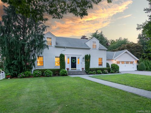 278 Stewart Ave, Garden City, NY, 11530-2733 | Card Image