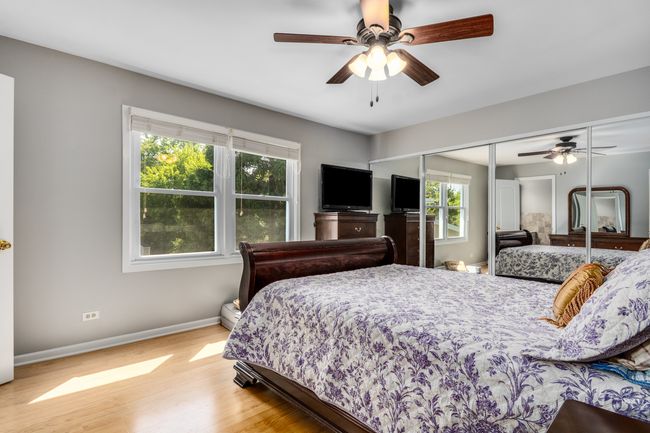 832 Debra Ln, House other with 3 bedrooms, 3 bathrooms and 2 parking in Elk Grove Village IL | Image 13