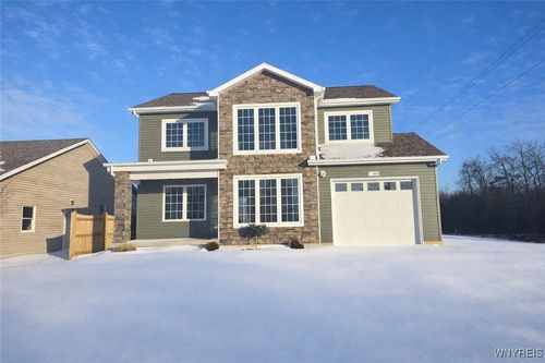 5951 Miller Rd, Niagara Falls, NY, 14304-1035 | Card Image