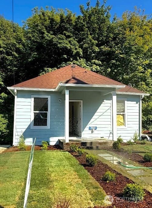 7537 S Dillard Ave, Concrete, WA, 98237-9527 | Card Image