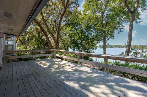 1423 Bayshore Dr, Niceville, FL, 32578-3401 | Card Image