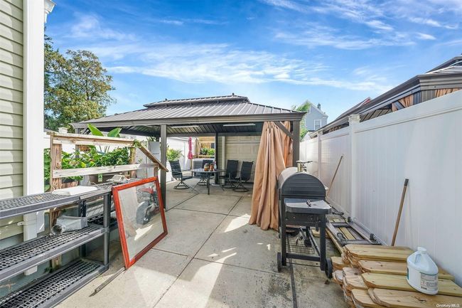 130-13 Lefferts Blvd, House other with 3 bedrooms, 3 bathrooms and null parking in S Ozone Park NY | Image 4