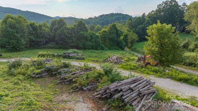 400 Old Dula Rd, Home with 0 bedrooms, 0 bathrooms and null parking in Spruce Pine NC | Image 6