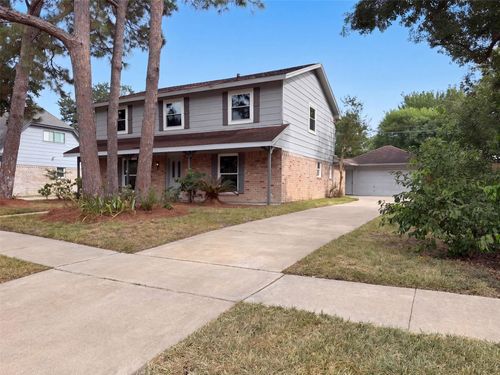 16121 Lakeview Dr, Jersey Village, TX, 77040-2025 | Card Image