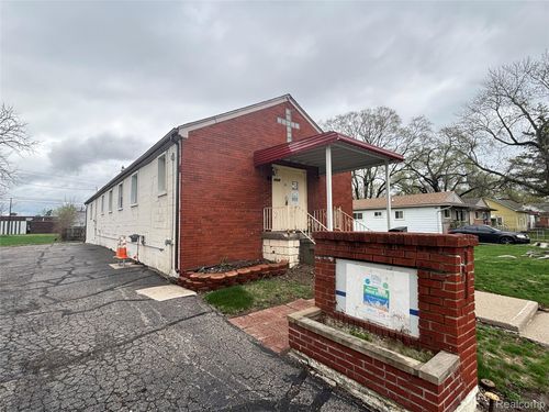 2379 Emmons Ave, Warren, MI, 48091-4226 | Card Image