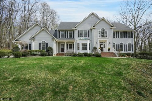 2 Knollwood Ter, Chester Twp, NJ, 07869-3012 | Card Image