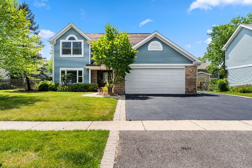 327 Old Country Way, Wauconda, IL, 60084-1787 | Card Image