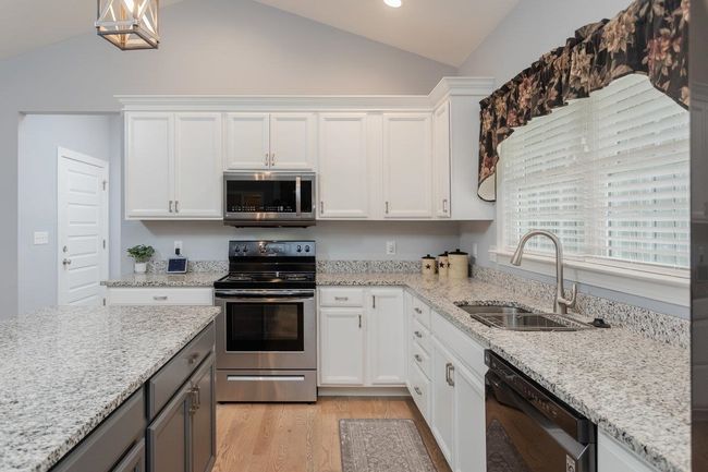 215 Heather Ln, House other with 3 bedrooms, 3 bathrooms and null parking in STAUNTON VA | Image 12