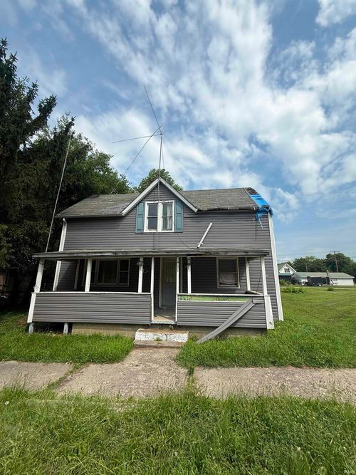 411 W Franklin St, Delphi, IN, 46923-1406 | Card Image
