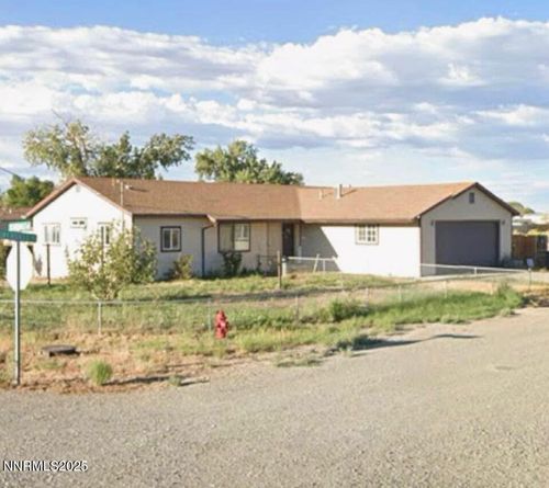 2 Pinehurst Ct, Yerington, NV, 89447-8763 | Card Image