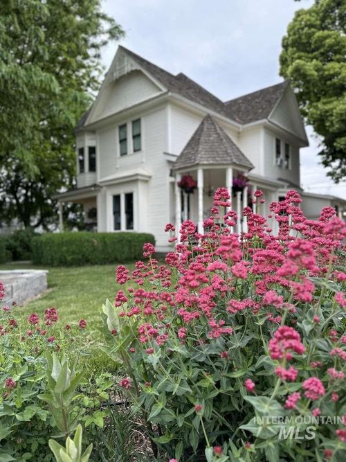 2090 E 1st St, Fruitland, ID, 83619 | Card Image