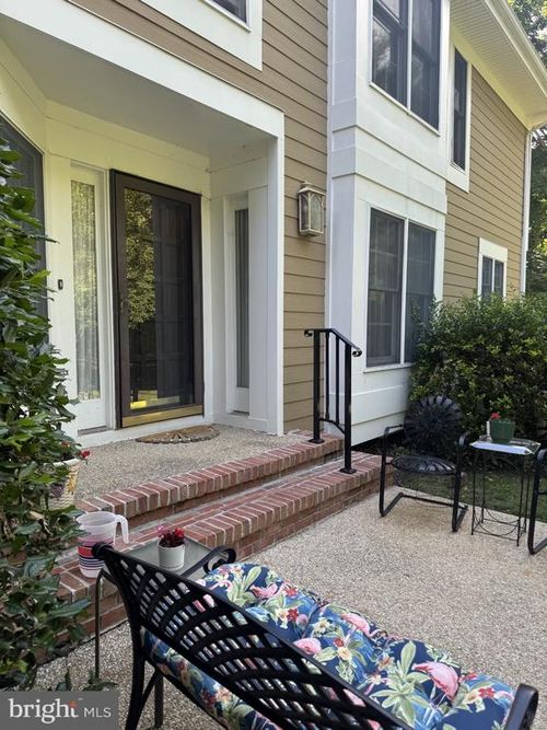 51-51 River Oaks Cir, PIKESVILLE, MD, 21208-6357 | Card Image