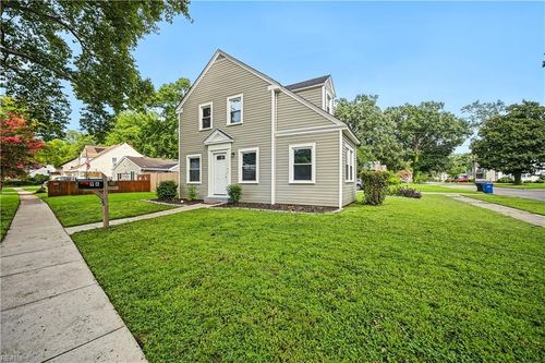 96 Gillis Rd, Portsmouth, VA, 23702-2826 | Card Image