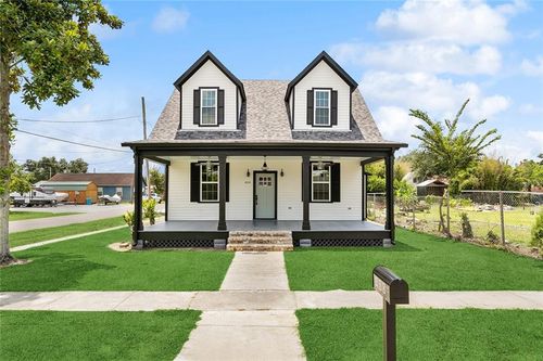 400 Fonda St, Paradis, LA, 70080-2110 | Card Image