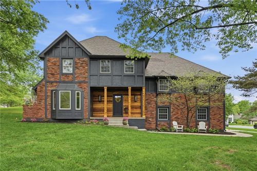 12000 Aberdeen Rd, Leawood, KS, 66209-1007 | Card Image