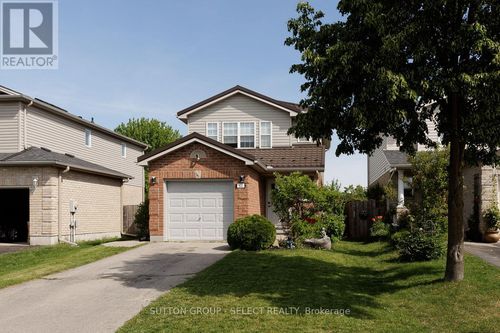 832 Marigold St, London, ON, N5X4G7 | Card Image