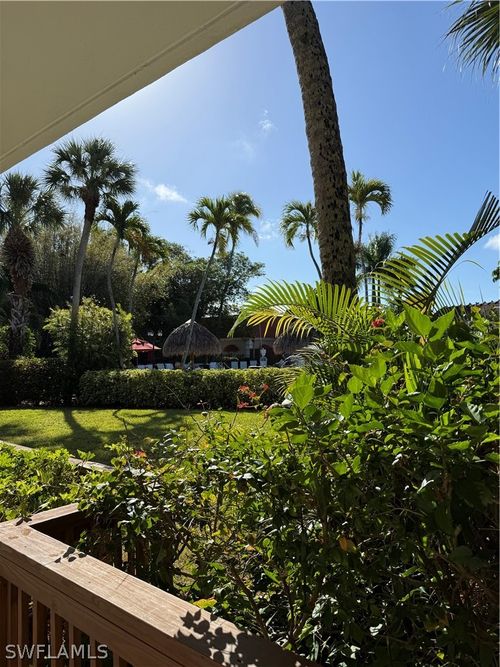 164-2555 Tamiami Trl N, NAPLES, FL, 34103-4408 | Card Image