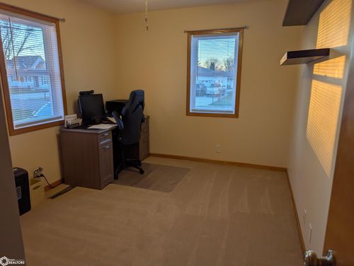 1155 Elm Ave, Garner, IA, 50438-1814 | Card Image