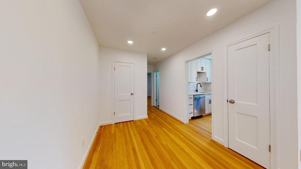 Residential Lease in ARLINGTON 5