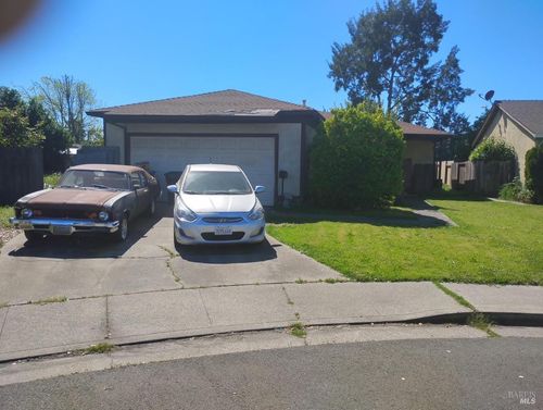 883 Inverness Court, Fairfield, CA, 94533 | Card Image