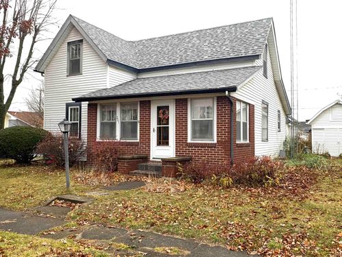 201 E Vine St, Van Buren, IN, 46991-7016 | Card Image