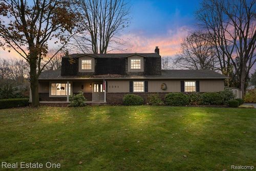 1291 Gettysburg Ct, Rochester Hills, MI, 48306-3819 | Card Image