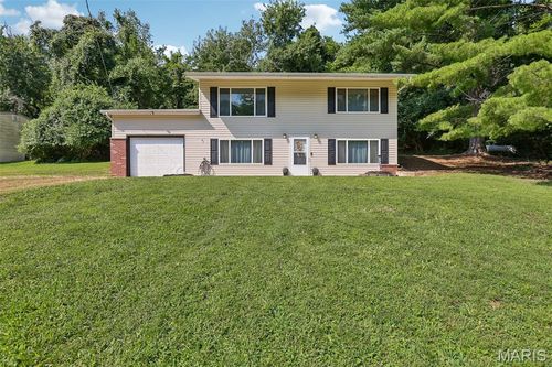 2101 Linnus Dr, High Ridge, MO, 63049-1622 | Card Image