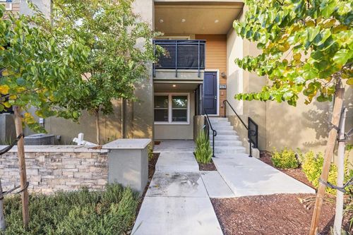 5581 Dublin Blvd, Dublin, CA, 94568-7152 | Card Image