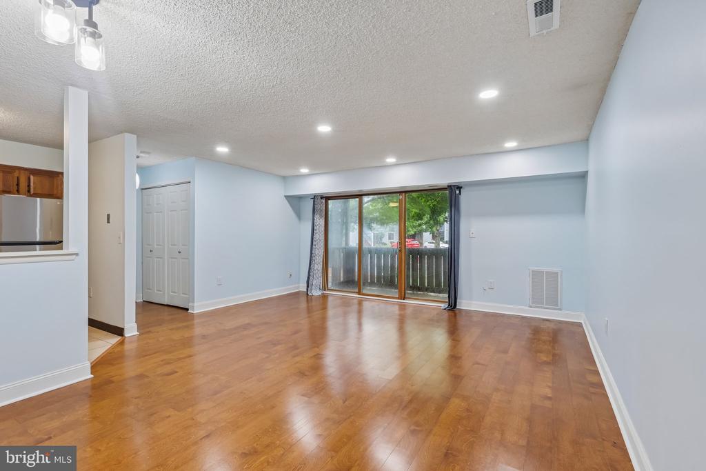 Residential in PLAINSBORO 5