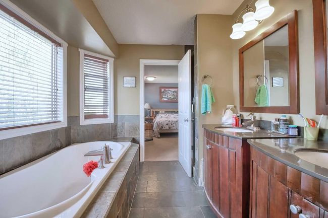 711 High Country Dr Nw, House detached with 4 bedrooms, 3 bathrooms and 4 parking in High River AB | Image 14