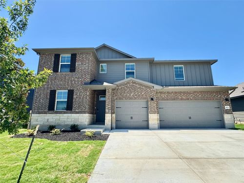 1824 South Main Street, Kyle, TX, 78640 | Card Image