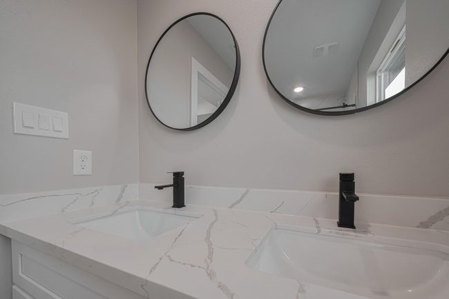 837 22 Nd St, House other with 2 bedrooms, 2 bathrooms and null parking in San Leon TX | Image 18