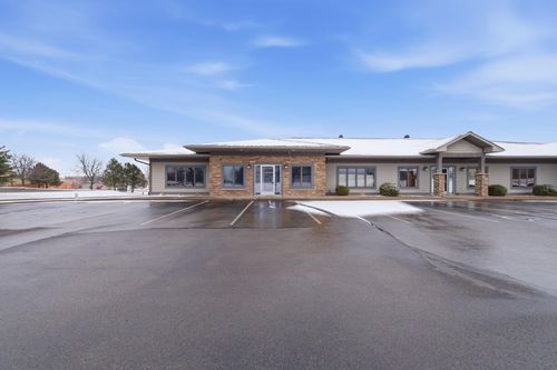 5-2910 Enloe St, Hudson, WI, 54016-4538 | Card Image