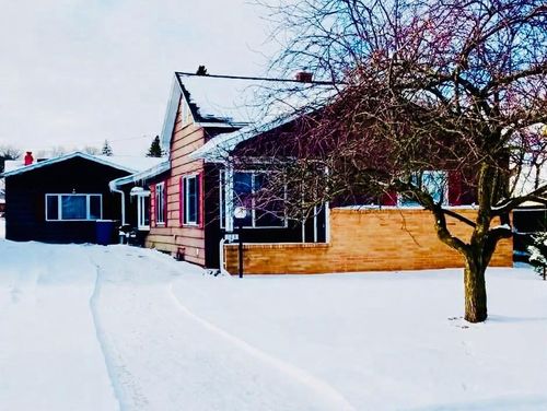 121 S Ellis Avenue, Peshtigo, WI, 54157 | Card Image