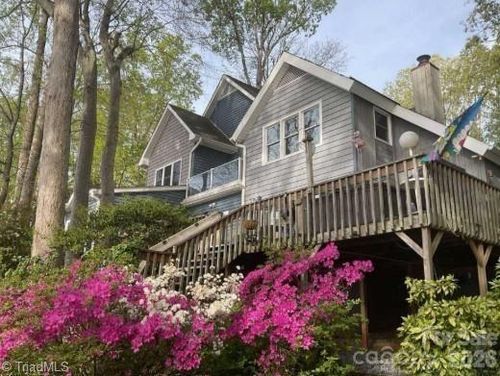 144 Riverside Ct, Lexington, NC, 27292-8175 | Card Image