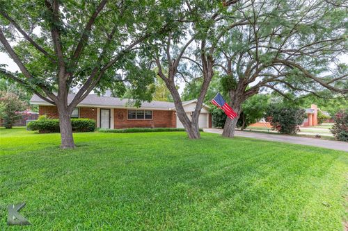 1765 Wychwood Dr, Abilene, TX, 79605-5037 | Card Image